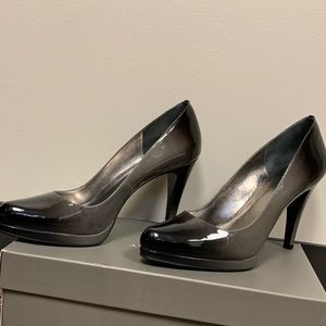 Ann Taylor Ombré Pumps